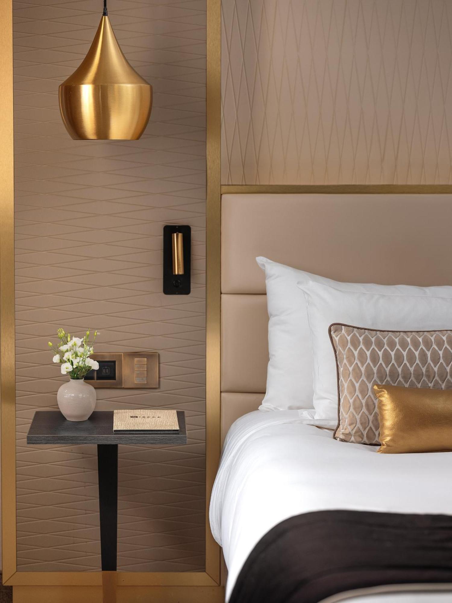 Niepce Paris, Curio Collection By Hilton Otel Dış mekan fotoğraf